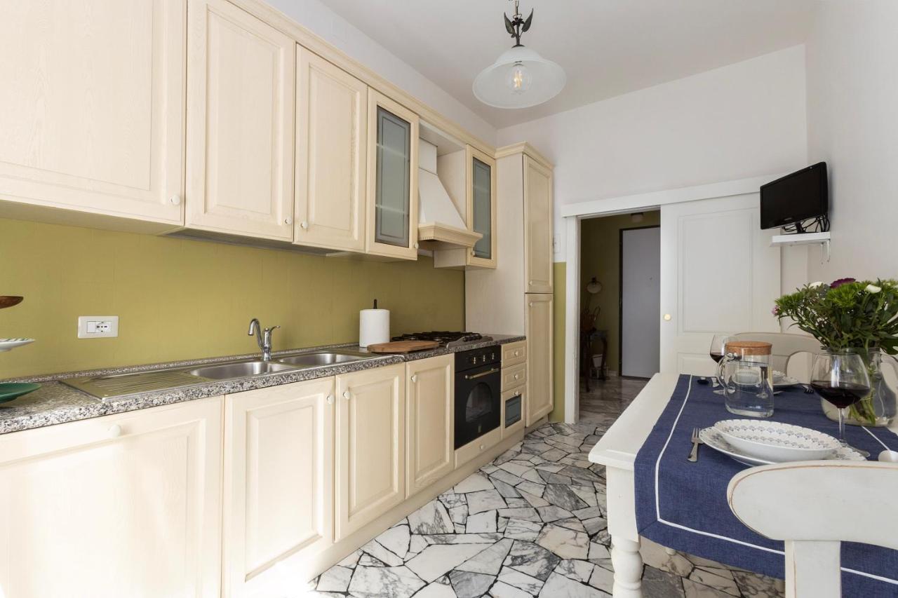 Lilly Apartment ฟลอเรนซ์ ภายนอก รูปภาพ